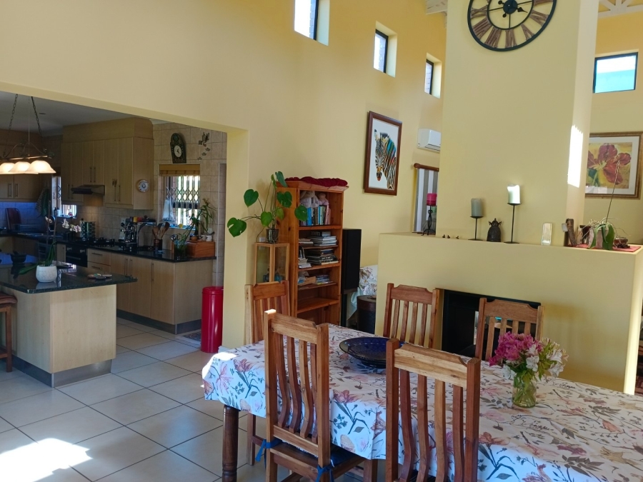 3 Bedroom Property for Sale in Sandbaai Western Cape